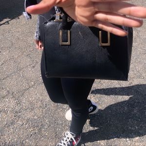 Meet your Posher, Sienna